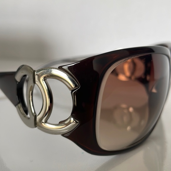 Authentic Sunglasses Chanel Large CC Silver Logo . - Picture 5 of 16